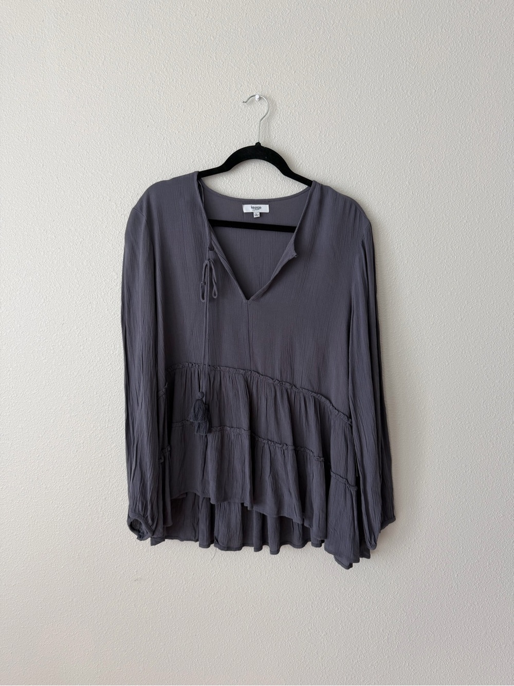 NWT Kensie Jeans Tiered Peasant Top Tassel Tie Neck Gray Blue Size L